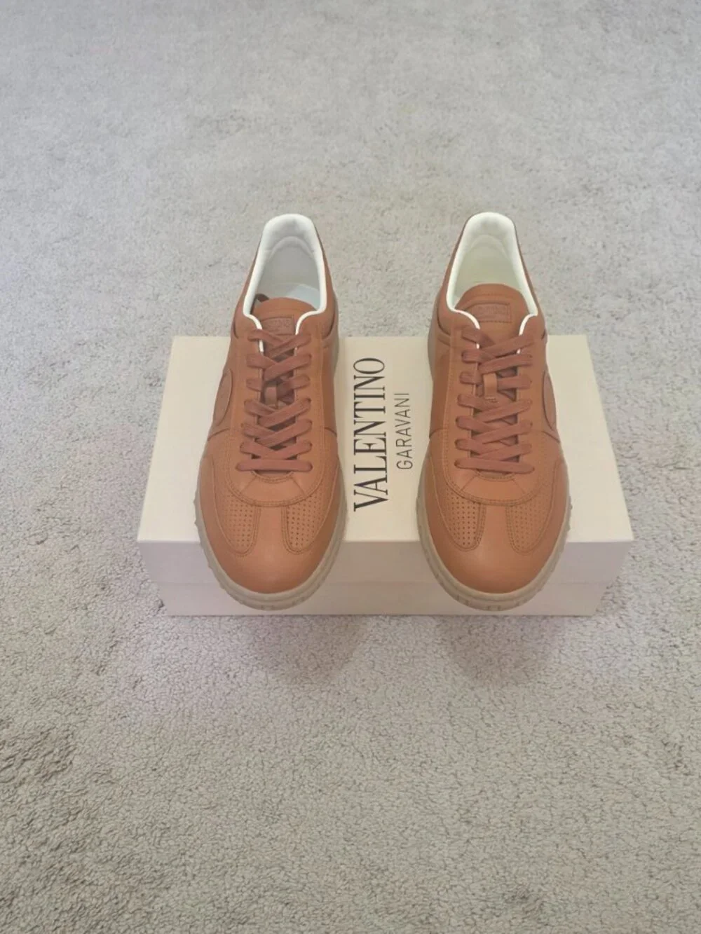 VALENTINO GARAVANI Upvillage Perforated Sneaker Roasted 44 - Picture 3 of 12